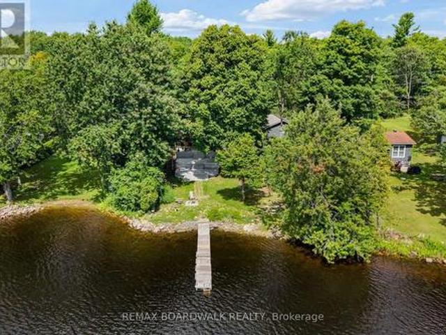 House for sale in Ontario