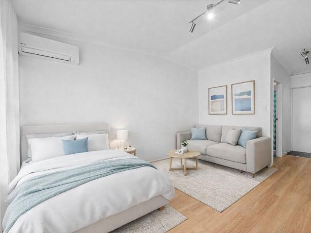 Granny Flat for rent in Miami, Gold Coast City