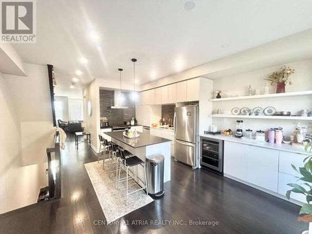 House for rent in Oakville, Ontario