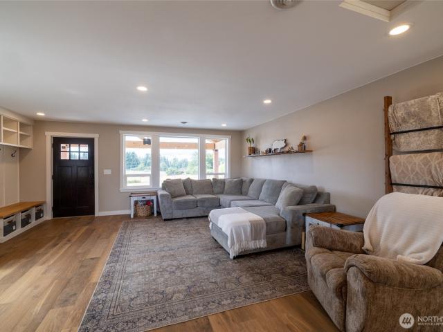 House for sale in Winlock, Washington