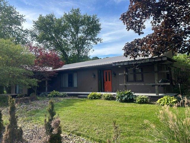 House for sale in Knox, Pennsylvania