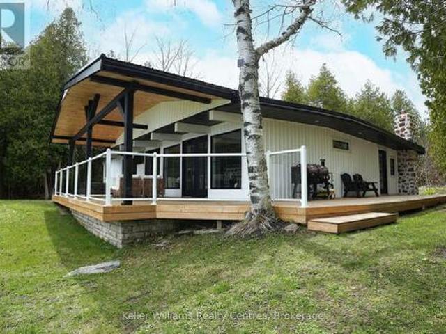 House for sale in Ontario