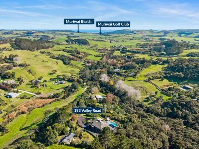 Property for sale in Waimauku
