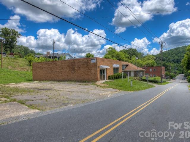 Commercial for sale in Spruce Pine, North Carolina