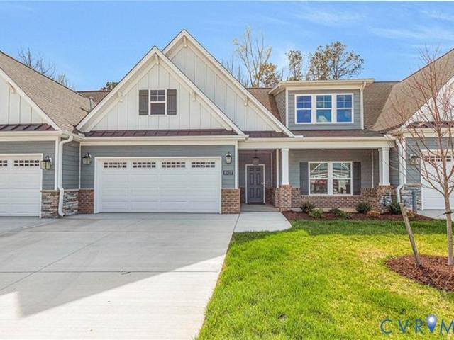 Townhouse for sale in Virginia
