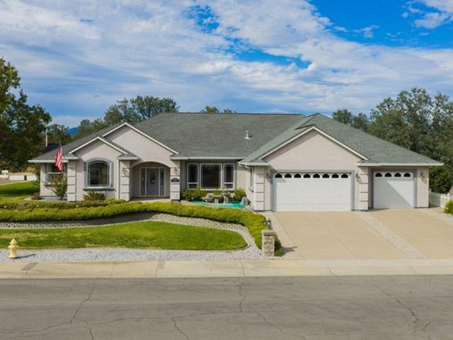House for sale in Redding, Shasta County