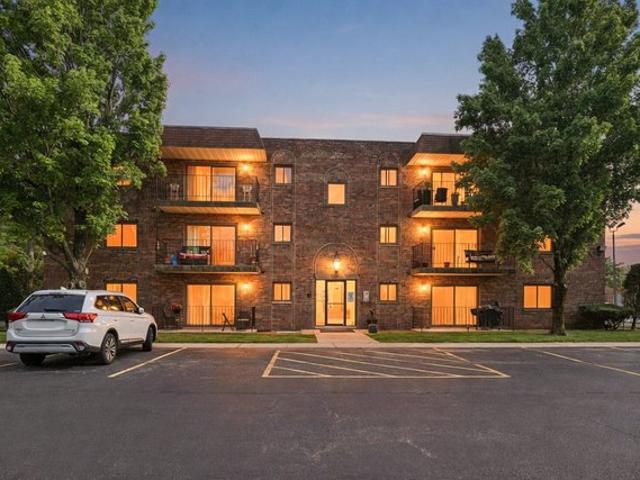 Condo for sale in Homewood, Illinois