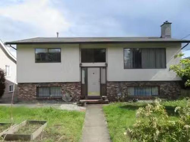 House for sale in West End, New Westminster
