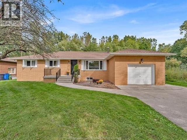 House for sale in Malden, Windsor