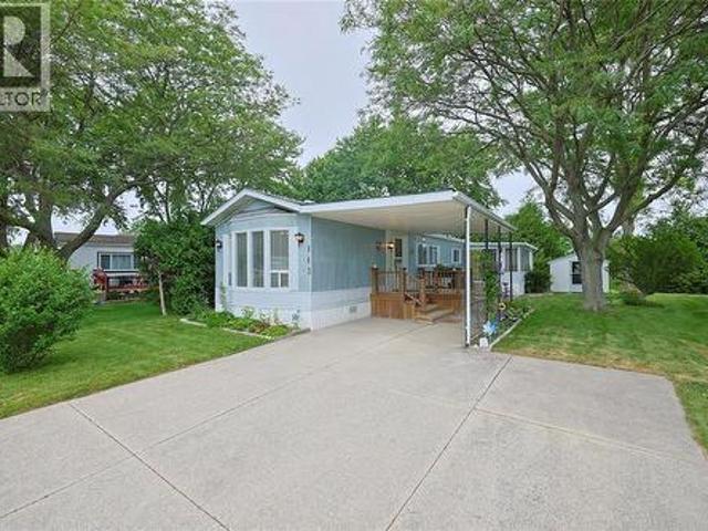 House for sale in Brights Grove, Ontario