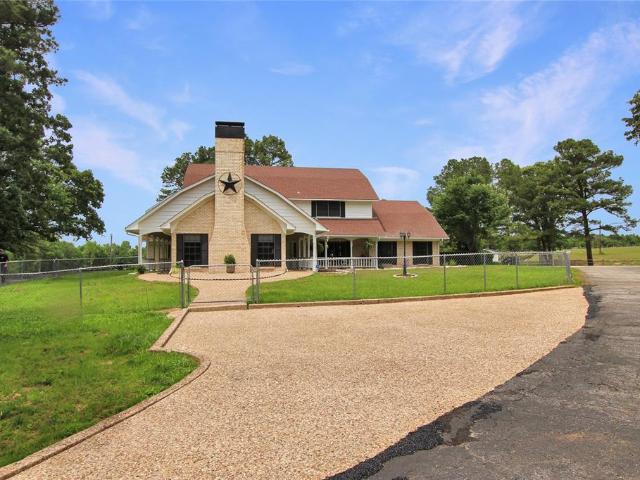 House for sale in New Summerfield, Texas