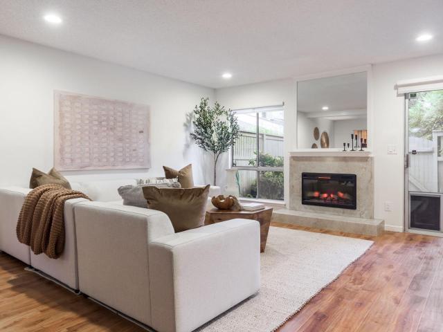 Townhouse for sale in Saratoga