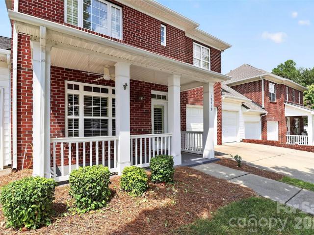 Townhouse for sale in Cornelius, Mecklenburg County