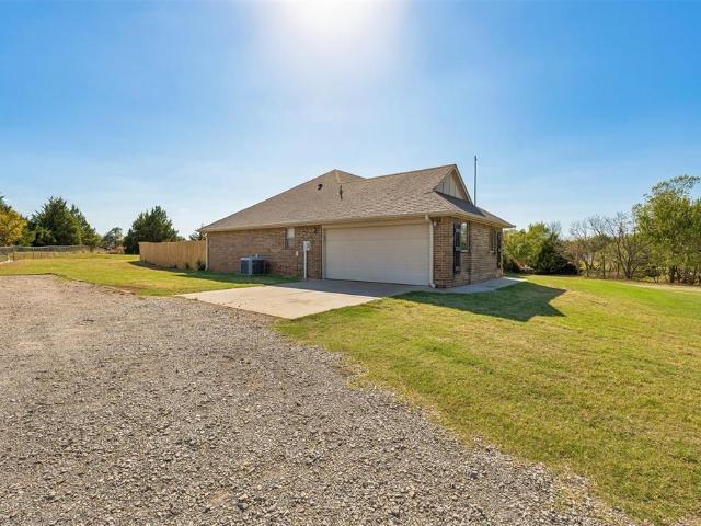 House for sale in Tuttle, Grady County