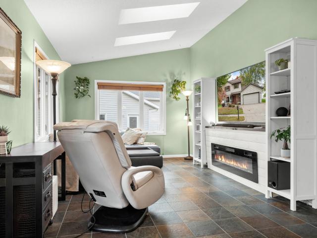 House for sale in Onalaska, La Crosse County