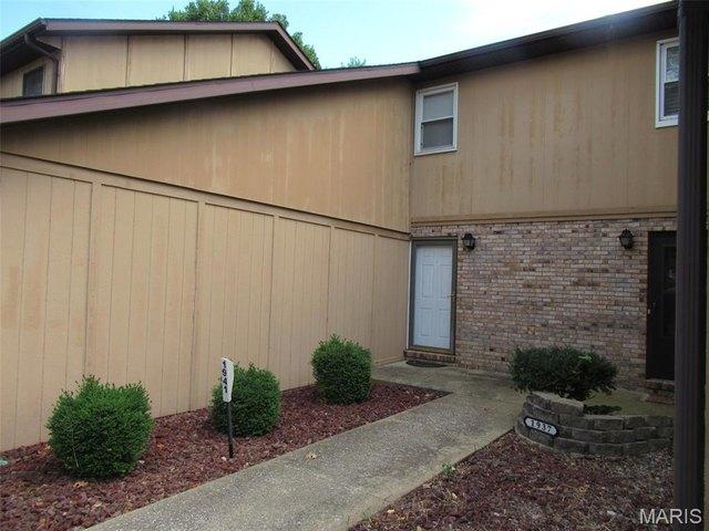 Condo for sale in Collinsville, Madison County