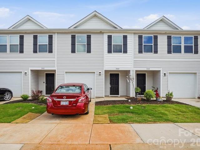 Townhouse for sale in Catawba, North Carolina