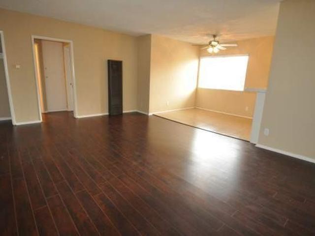 Apartment for rent in Van Nuys Neighborhood Council District, Canoga Park