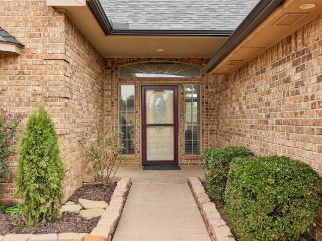 House for sale in Tuttle, Grady County