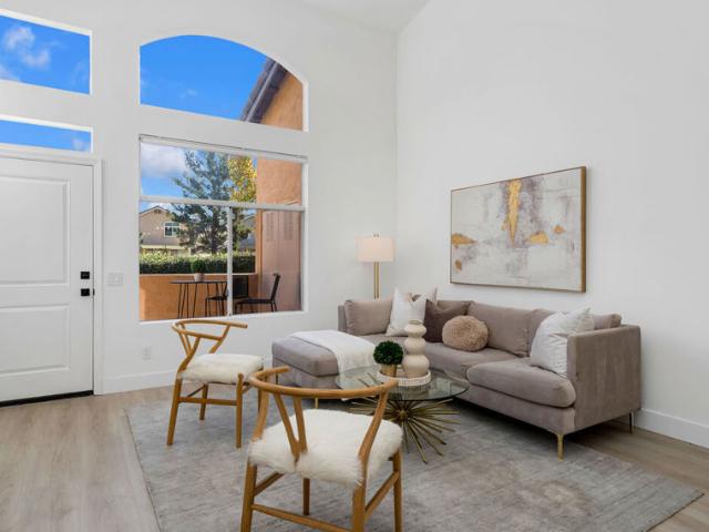Condo for sale in Foothill Ranch, California