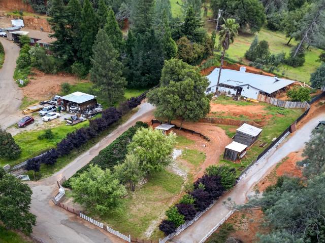 House for sale in Shasta, California