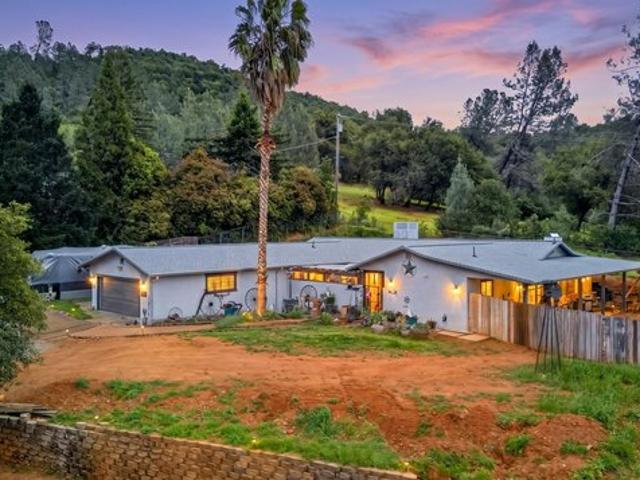 House for sale in Shasta, California
