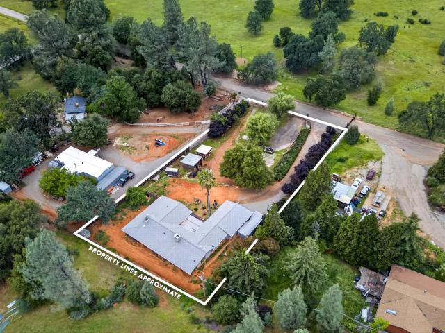 House for sale in Shasta, California