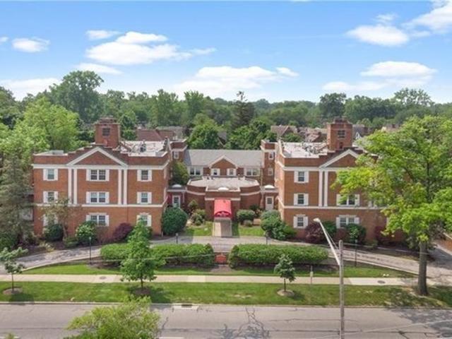 Condo for sale in Shaker Heights, Ohio