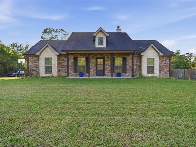 House for sale in Iowa, Louisiana