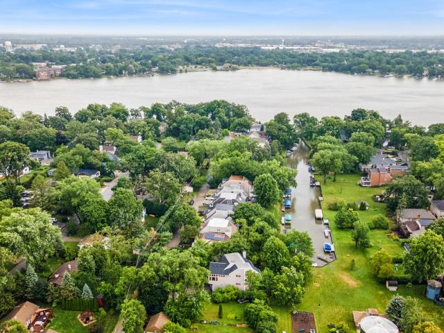 House for sale in Mundelein, Lake County
