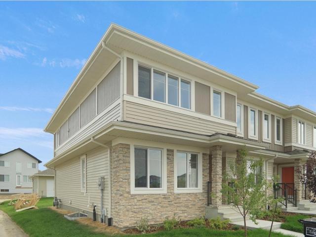 Townhouse for sale in Wedgewood, Alberta