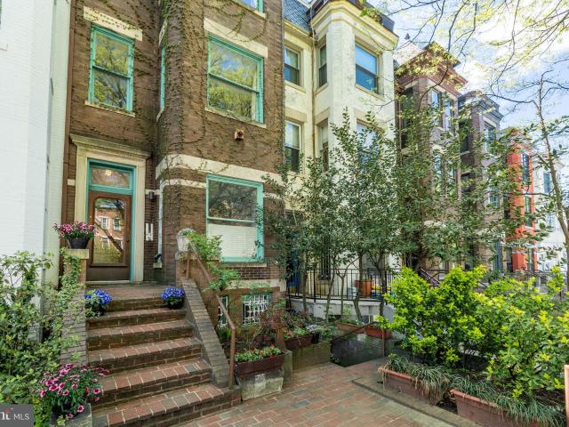 House for sale in Washington, Washington DC