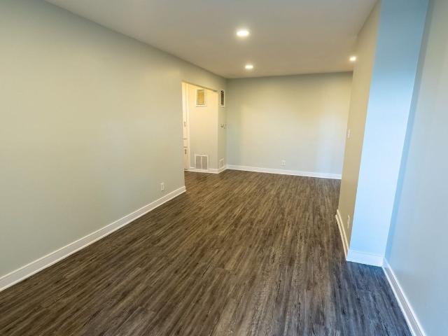 Apartment for rent in Canoga Park, California