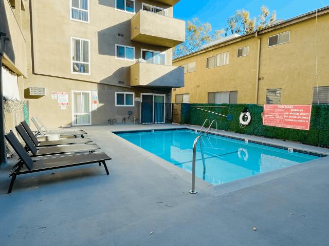 Apartment for rent in Canoga Park, California