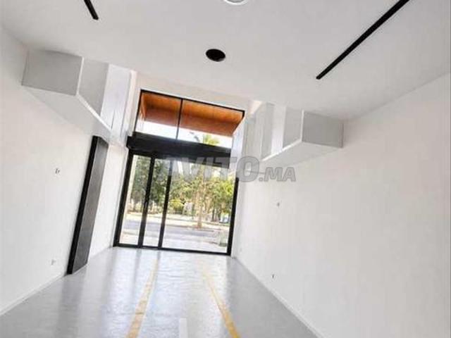 Local commercial vente à Anfa, Gharb-Chrarda-Beni Hssen