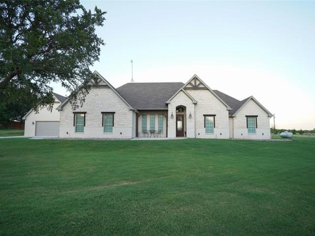 House for sale in Wise, Texas