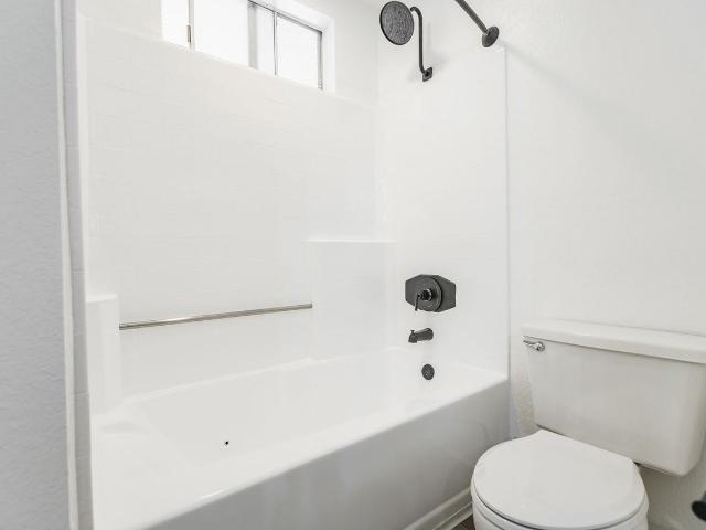 Apartment for rent in Canoga Park, California