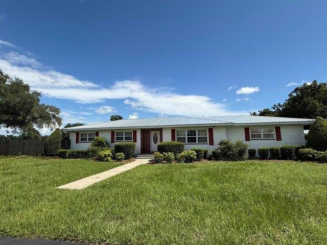 House for sale in Chiefland, Florida