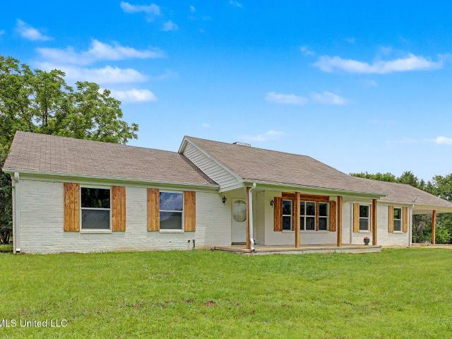 House for sale in Tate, Mississippi