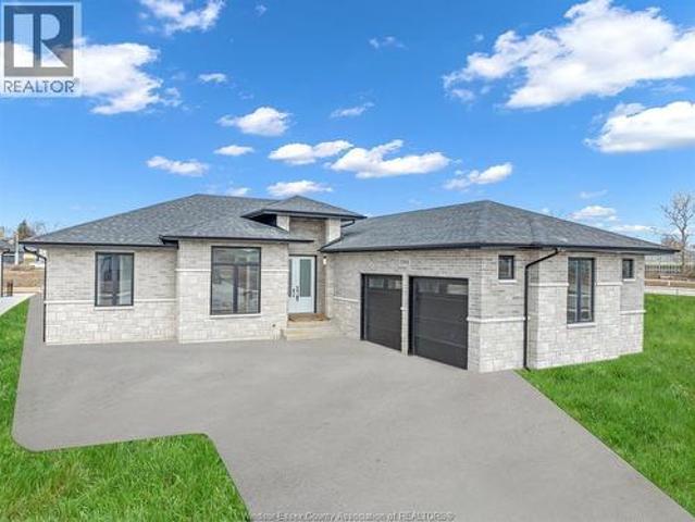 House for sale in Kingsville, Ontario