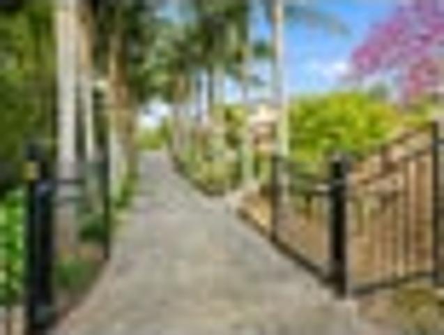 House for sale in Paremoremo, Oroua County