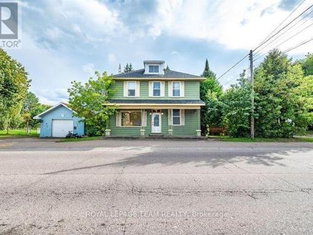 House for sale in Renfrew, Ontario