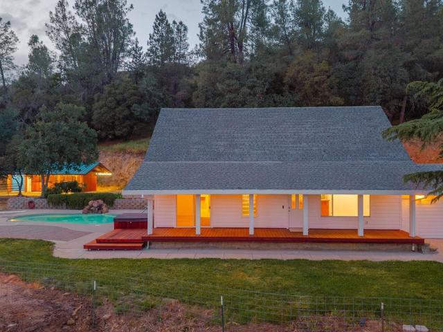 House for sale in Tuolumne, California