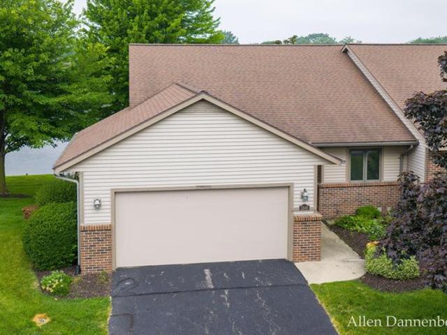 Condo for sale in Zeeland, Michigan