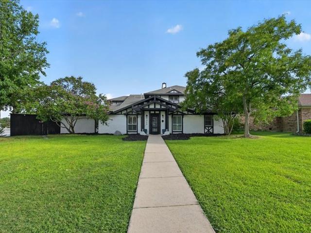 House for sale in Carrollton, Texas