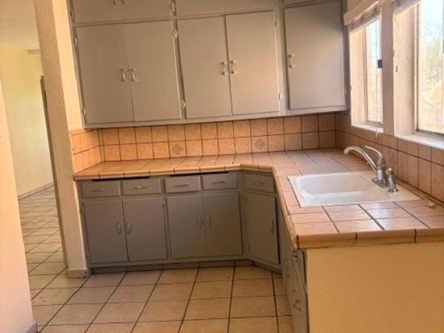Property for rent in Canoga Park, California
