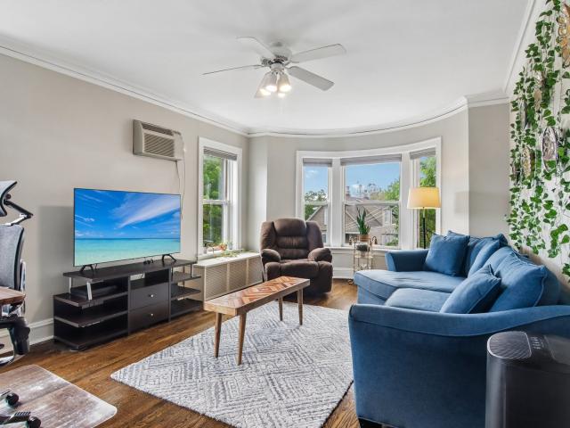 Condo for sale in Chicago Park, Illinois
