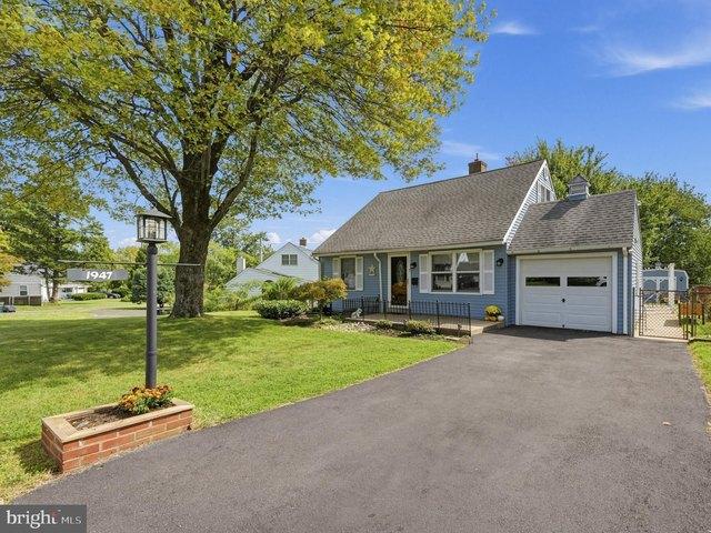 House for sale in Willow Grove, Upper Moreland Township