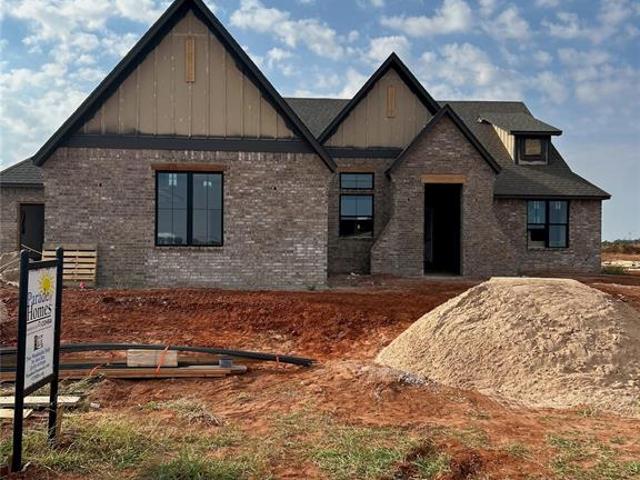 House for sale in Cashion, Logan County