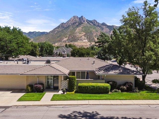 Condo for sale in Holladay, Utah